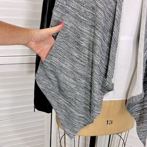 Torrid Size 2X Moto Jacket Waterfall Faux Leather NWOT - Picture 7 of 16